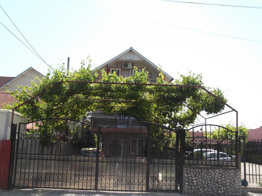 Vila Lucky Costinesti Luaran gambar